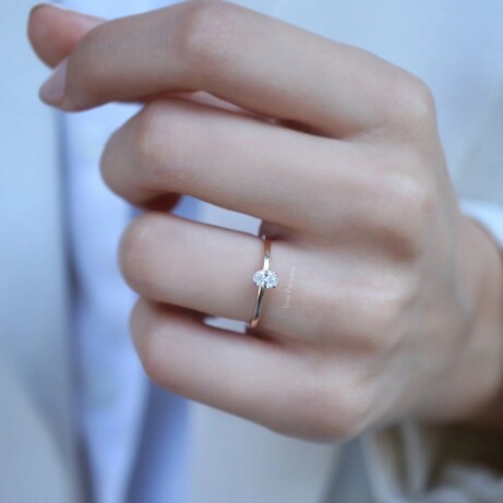 0.25 Karat Oval Pırlanta Tektaş Yüzük - 