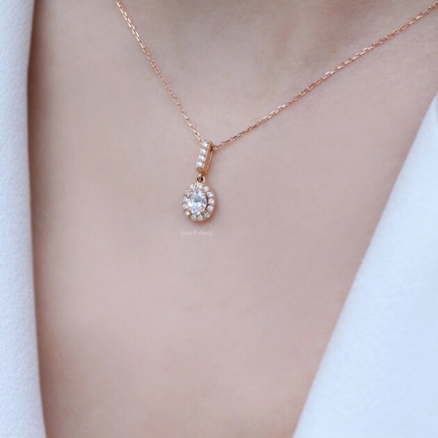 0.40 Karat Özel Tasarım Oval Pırlanta Kolye - 