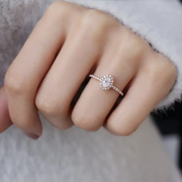 0.55 Karat Oval Pırlanta Tektaş Yüzük - 1