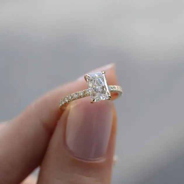 1.20 Karat G SI2 HRD Sertifikalı Radiant Pırlanta Tektaş Yüzük - 2