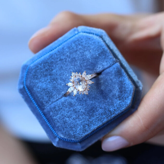 Vintage Artemis Beyaz Topaz & Pırlanta Yüzük - 