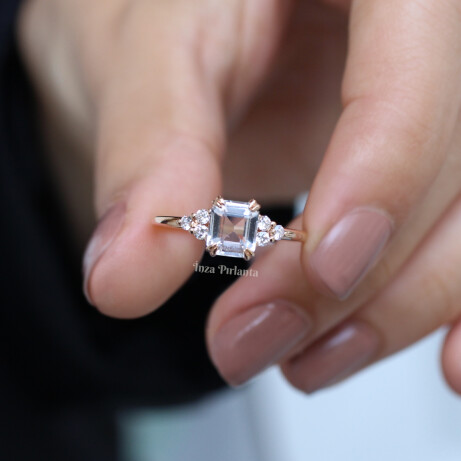Vintage Lily Beyaz Safir & Pırlanta Yüzük - 