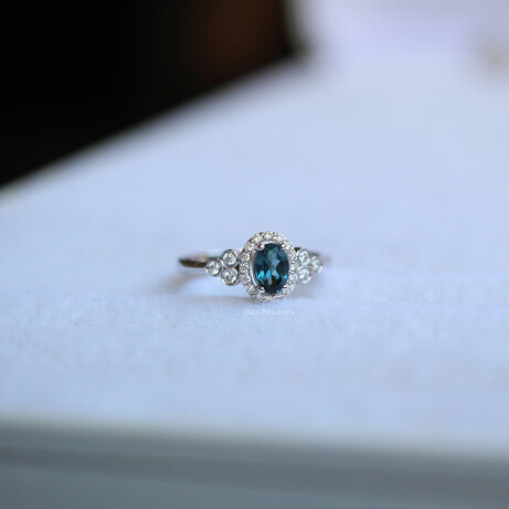Vintage London Blue & Pırlanta Yüzük - 